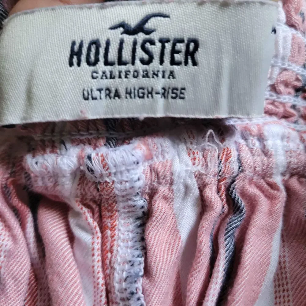 Women's Size Large Hollister Ultra Hi Rise shorts